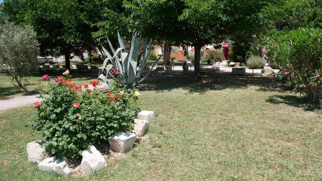 Appartement Mas Maurane - Les Lavandes à Tarascon Extérieur photo